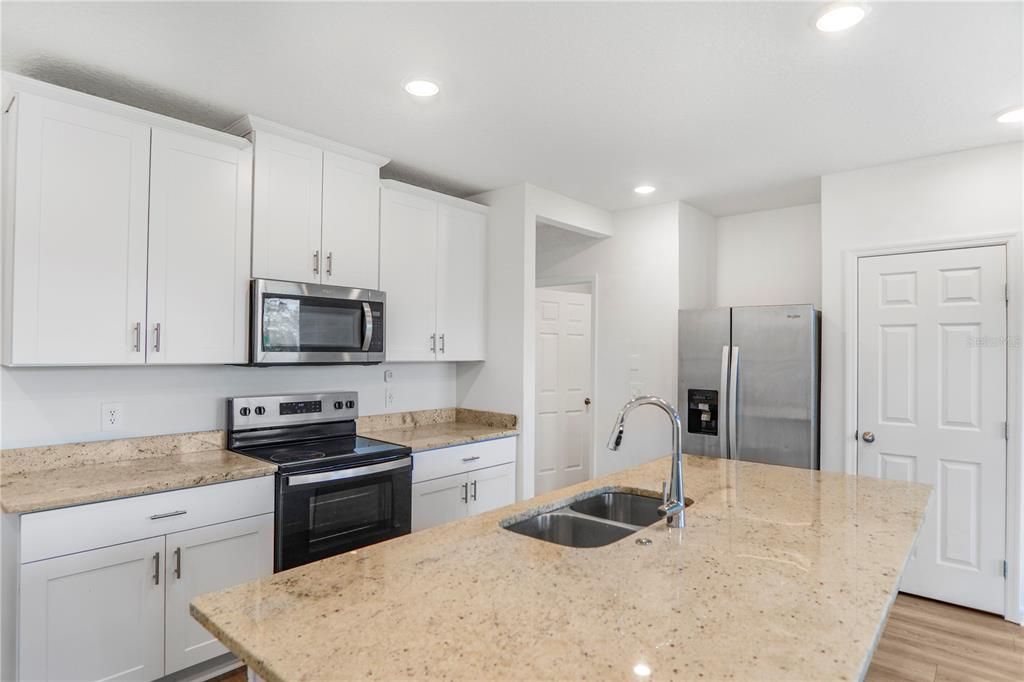 Active With Contract: $2,190 (3 beds, 2 baths, 1560 Square Feet)