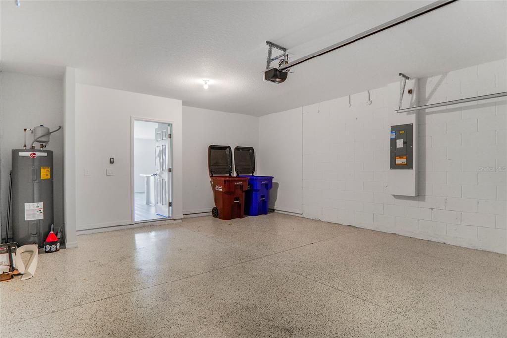 Active With Contract: $2,190 (3 beds, 2 baths, 1560 Square Feet)