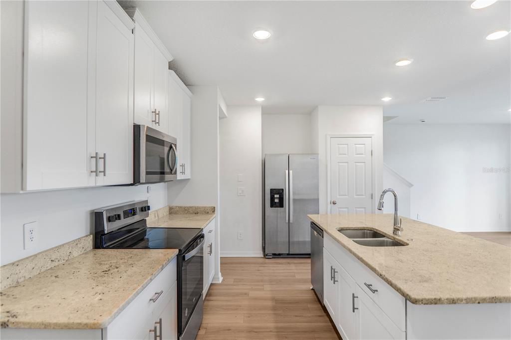 Active With Contract: $2,190 (3 beds, 2 baths, 1560 Square Feet)