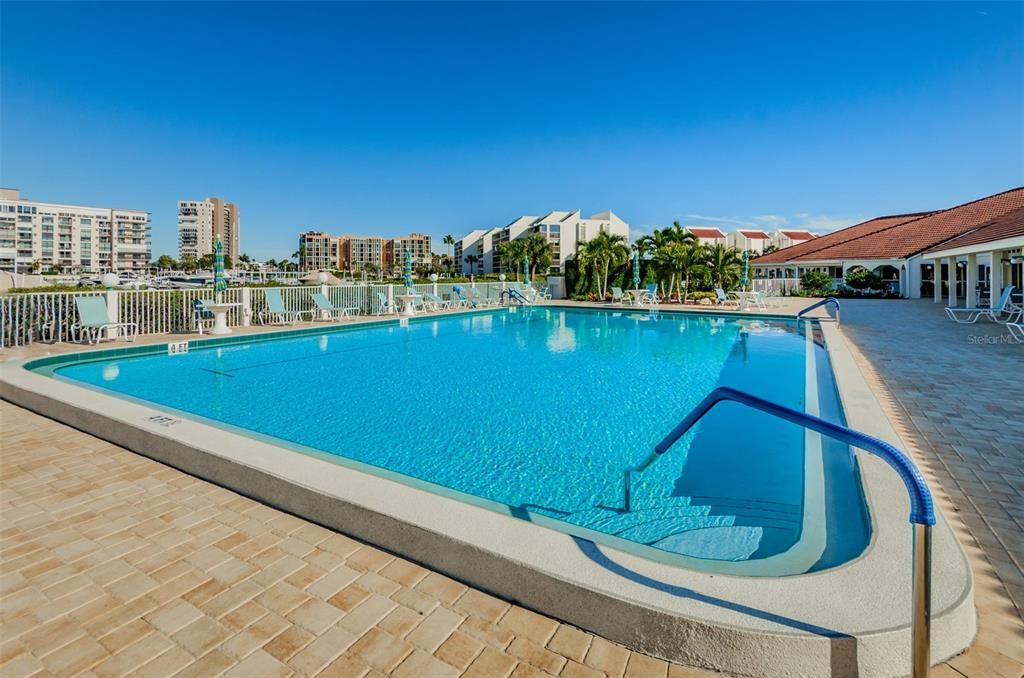 На продажу: $499,000 (2 спален, 2 ванн, 1145 Квадратных фут)
