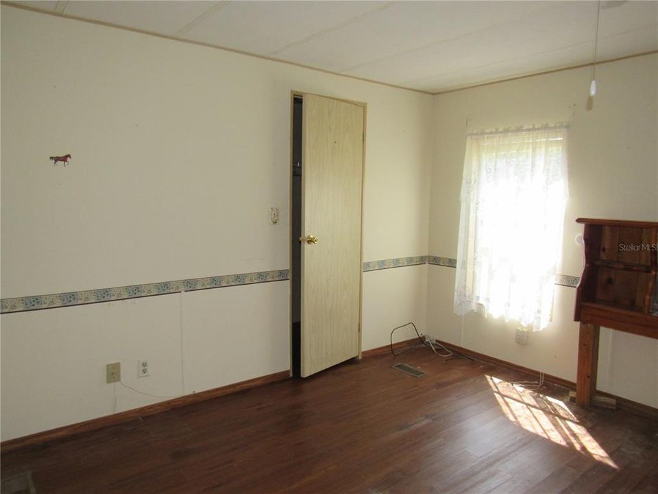 Activo con contrato: $125,250 (2 camas, 2 baños, 1040 Pies cuadrados)