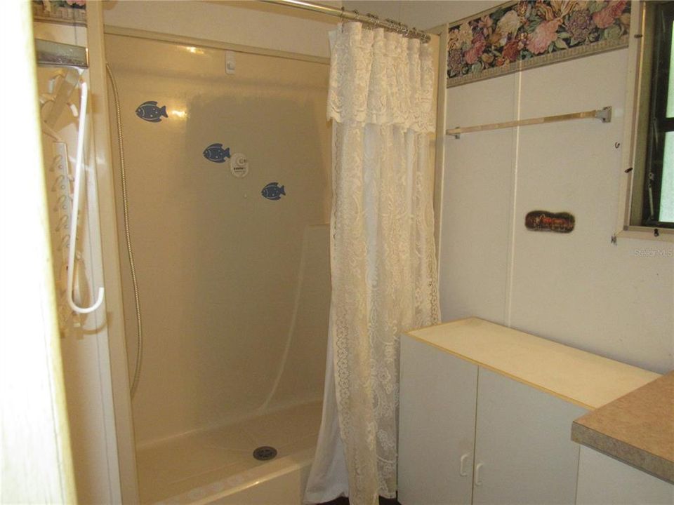 Activo con contrato: $125,250 (2 camas, 2 baños, 1040 Pies cuadrados)