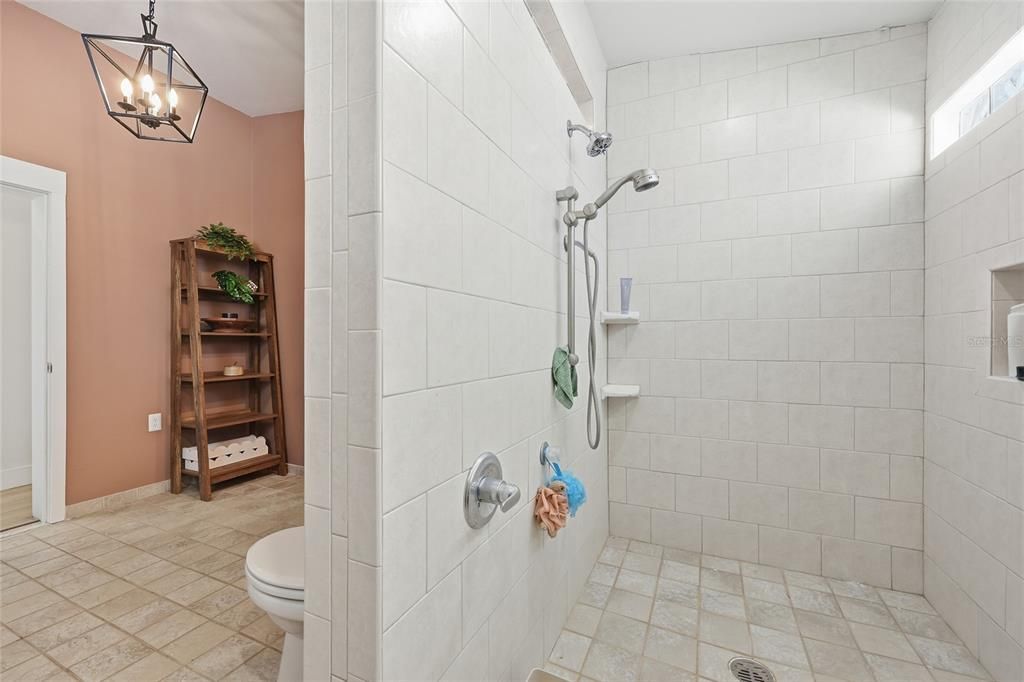 En Venta: $859,000 (6 camas, 3 baños, 2852 Pies cuadrados)