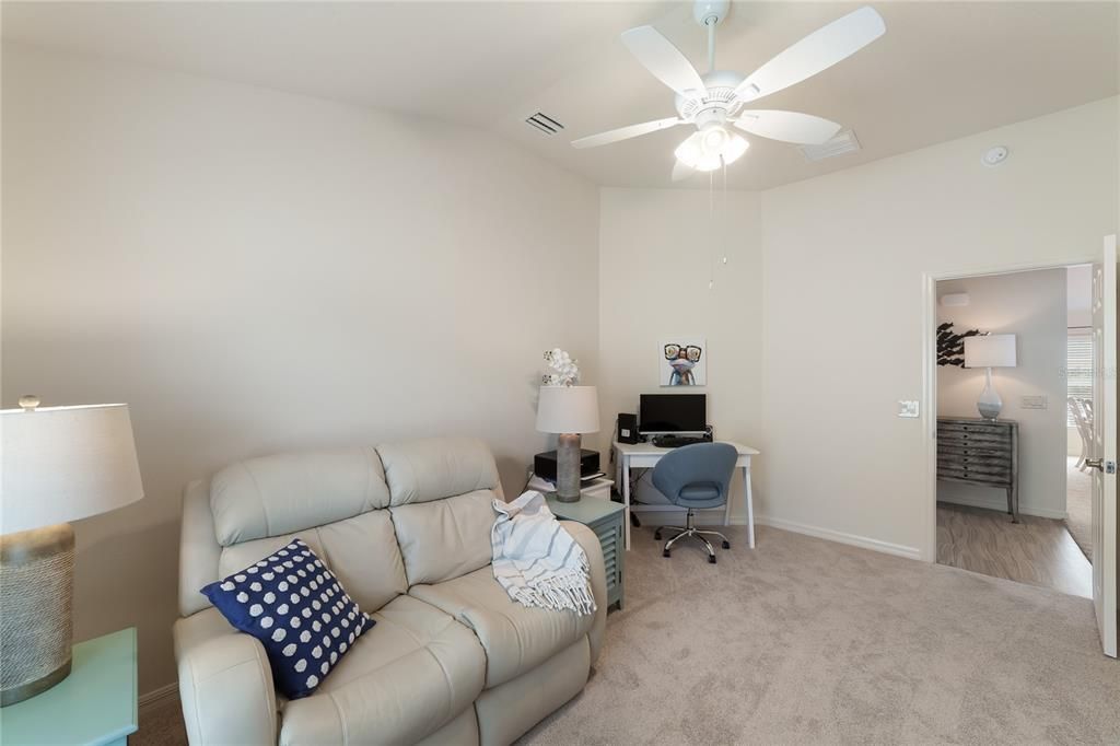 На продажу: $379,000 (3 спален, 2 ванн, 1604 Квадратных фут)