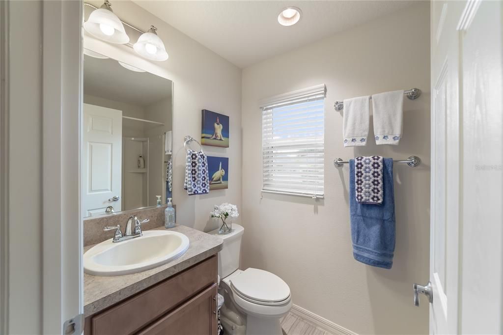 На продажу: $379,000 (3 спален, 2 ванн, 1604 Квадратных фут)