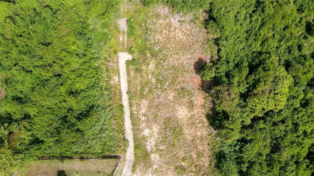 En Venta: $599,000 (3.20 acres)