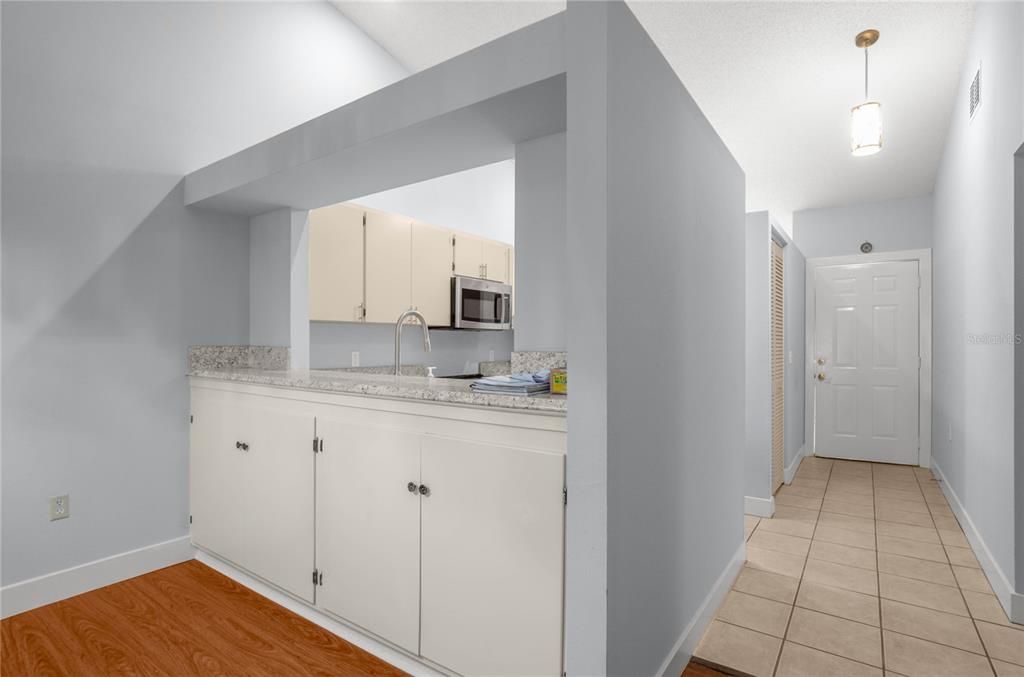 Activo con contrato: $185,000 (2 camas, 2 baños, 1190 Pies cuadrados)