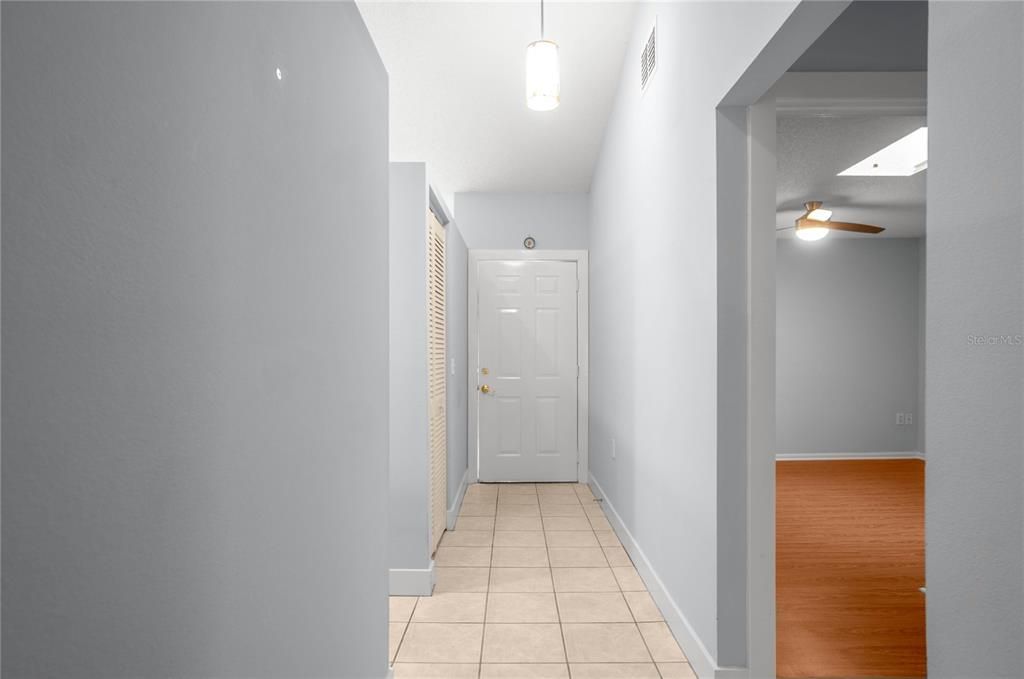 Activo con contrato: $185,000 (2 camas, 2 baños, 1190 Pies cuadrados)