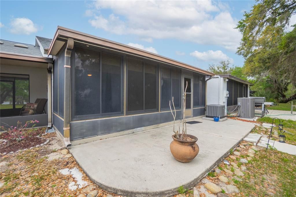 Activo con contrato: $185,000 (2 camas, 2 baños, 1190 Pies cuadrados)