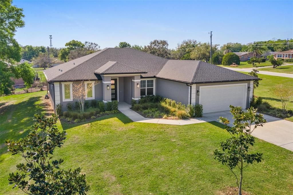 En Venta: $469,900 (3 camas, 2 baños, 2210 Pies cuadrados)
