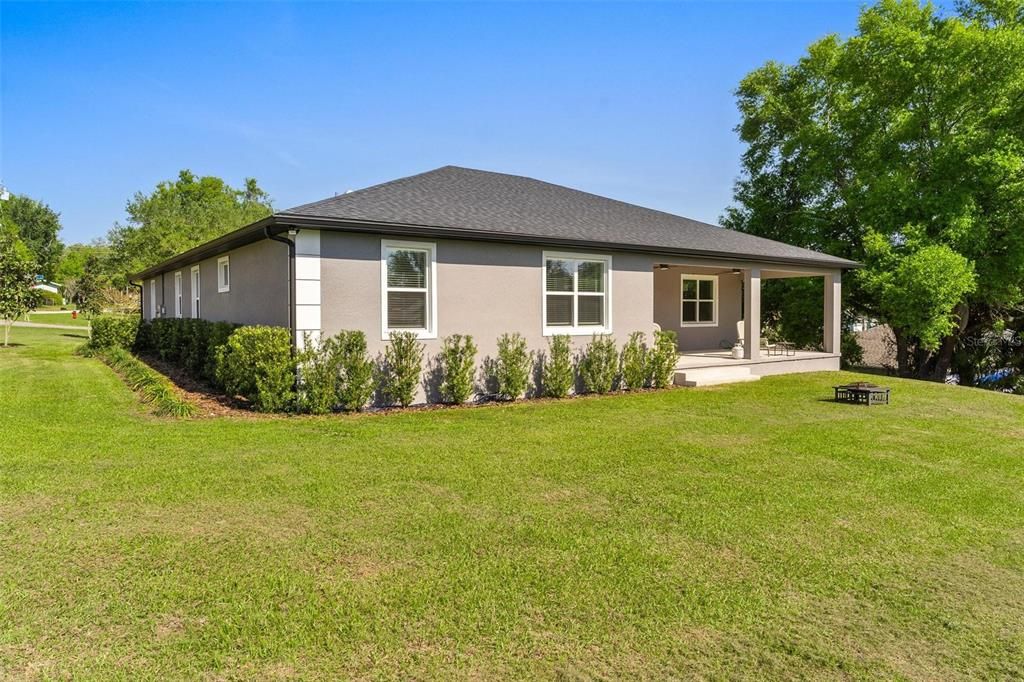 En Venta: $469,900 (3 camas, 2 baños, 2210 Pies cuadrados)
