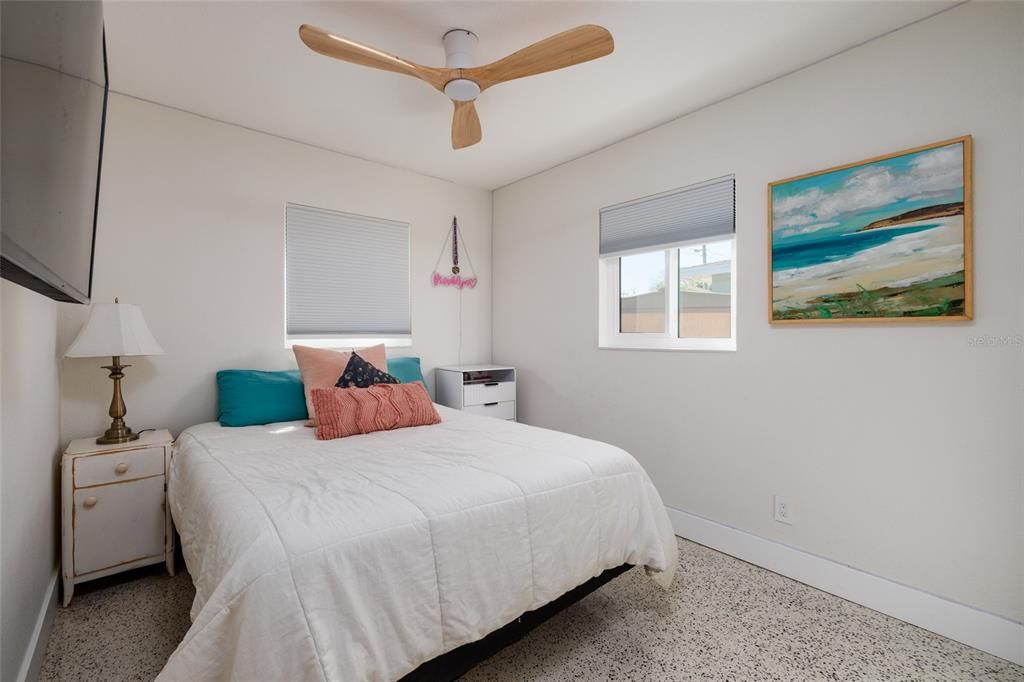 En Venta: $839,000 (3 camas, 2 baños, 1411 Pies cuadrados)