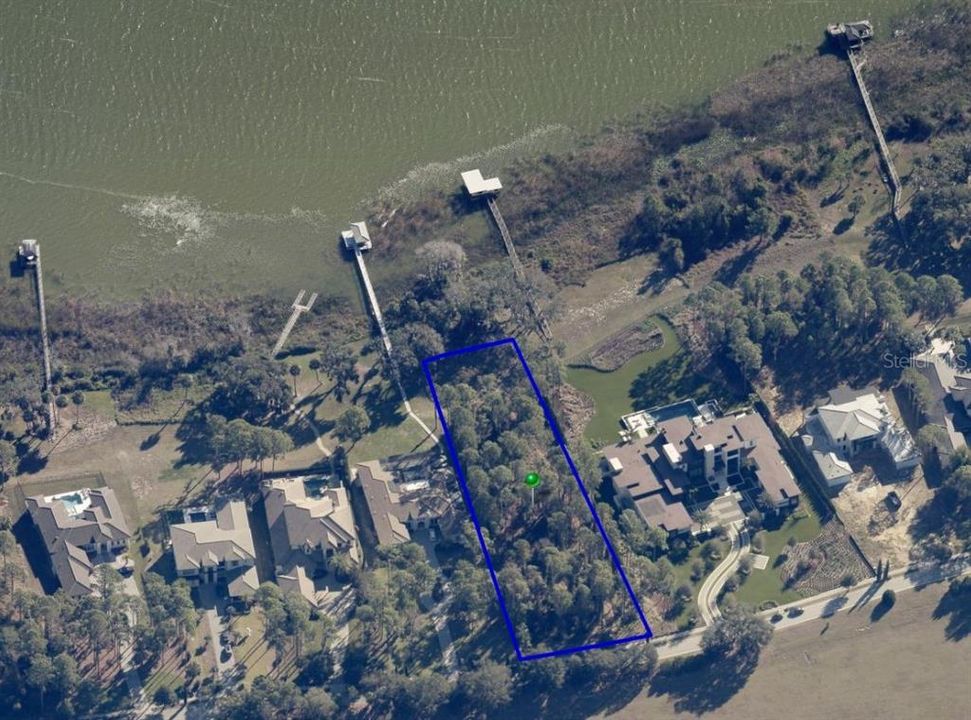 待售: $1,350,000 (1.25 acres)