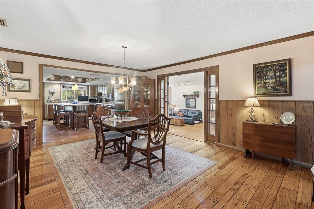 For Sale: $1,399,000 (4 beds, 3 baths, 3740 Square Feet)
