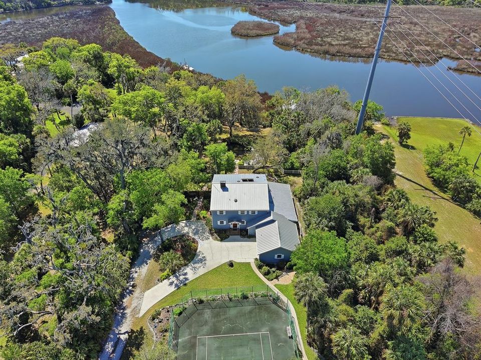 For Sale: $1,399,000 (4 beds, 3 baths, 3740 Square Feet)
