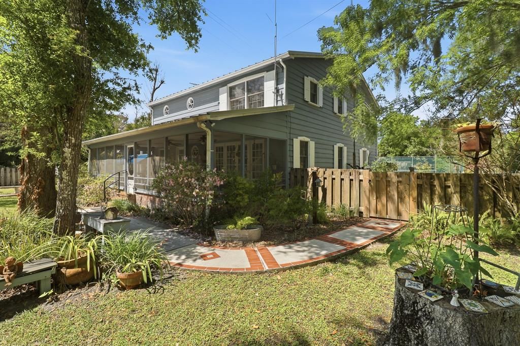 For Sale: $1,399,000 (4 beds, 3 baths, 3740 Square Feet)