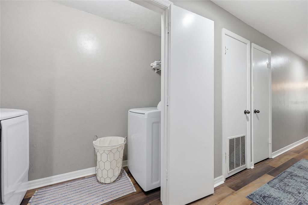 En Venta: $244,900 (3 camas, 3 baños, 1629 Pies cuadrados)