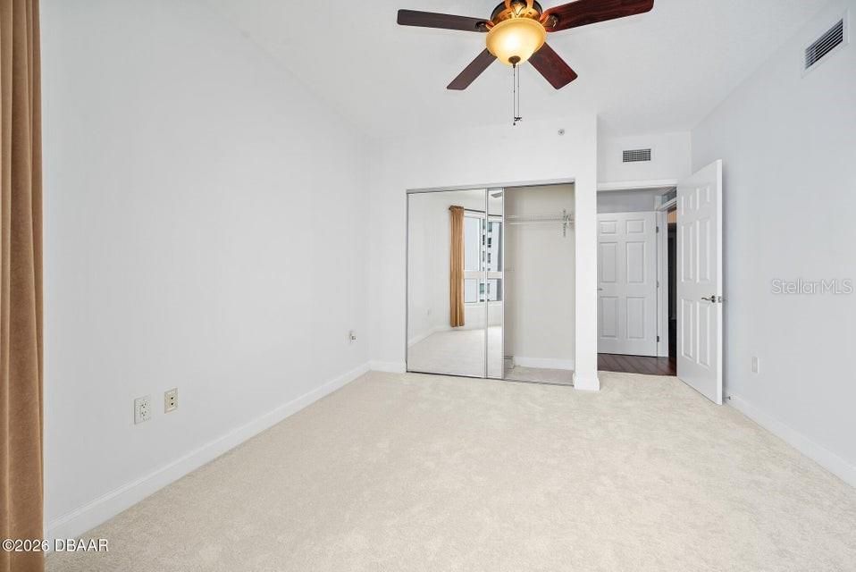 For Sale: $285,000 (2 beds, 2 baths, 1689 Square Feet)