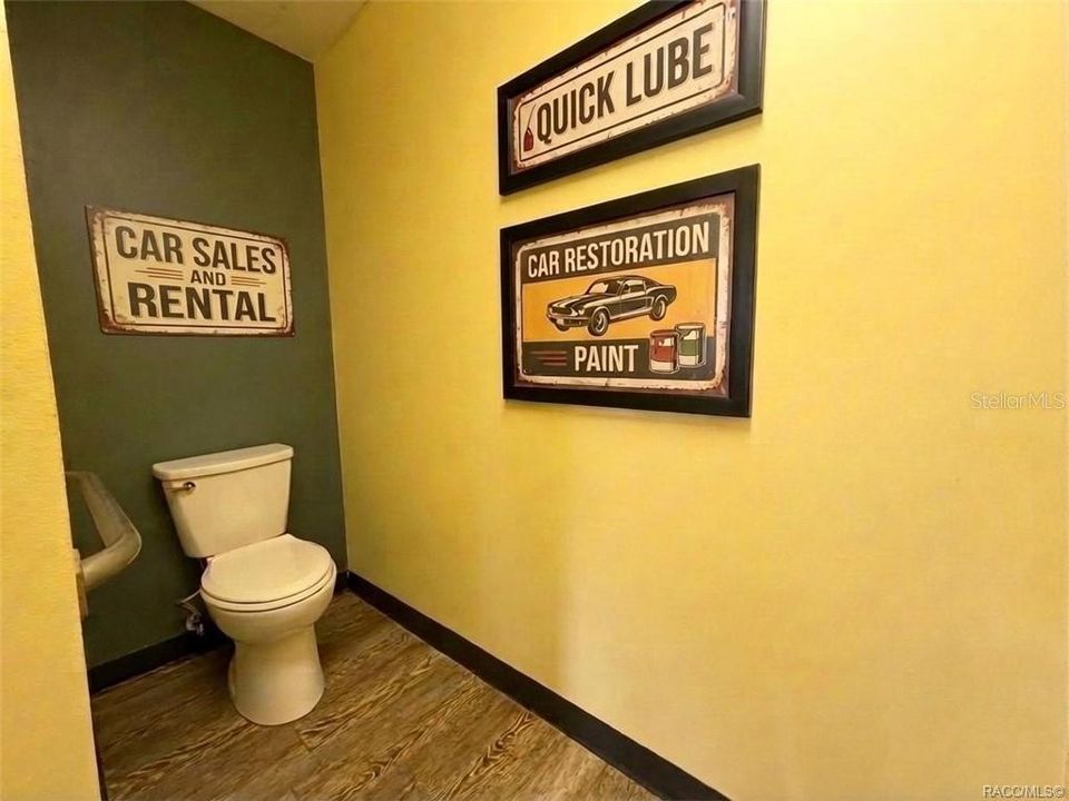 En Venta: $459,900 (0 camas, 0 baños, 3000 Pies cuadrados)