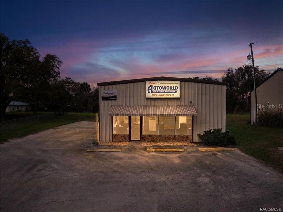 En Venta: $459,900 (0 camas, 0 baños, 3000 Pies cuadrados)