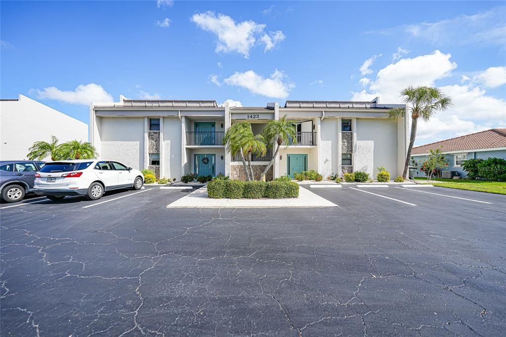 На продажу: $269,000 (2 спален, 2 ванн, 1089 Квадратных фут)