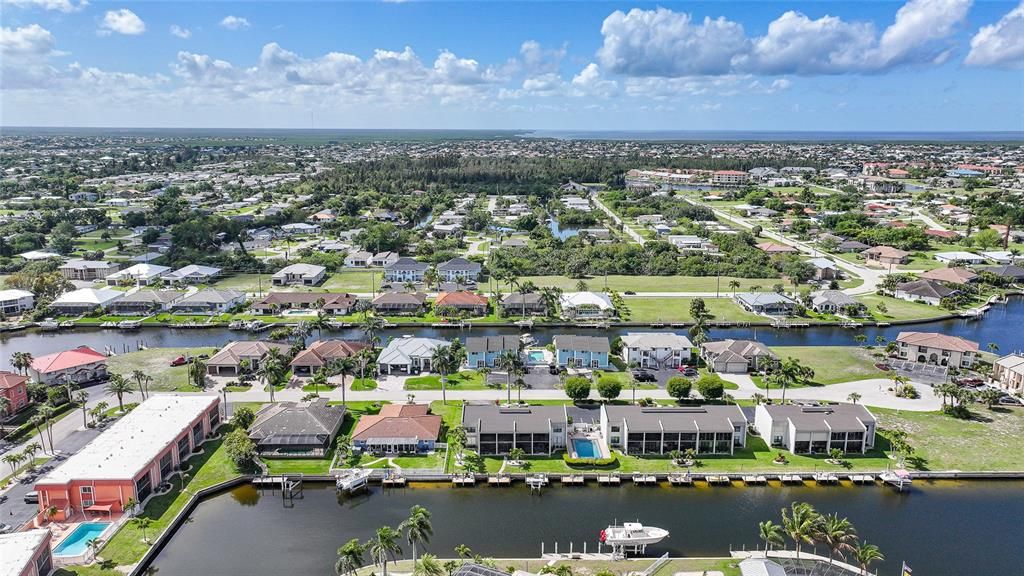 На продажу: $269,000 (2 спален, 2 ванн, 1089 Квадратных фут)