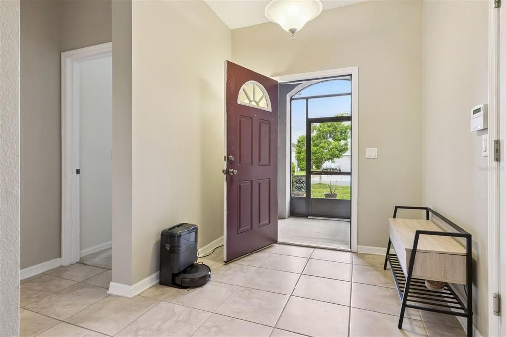 Activo con contrato: $350,000 (4 camas, 2 baños, 1864 Pies cuadrados)