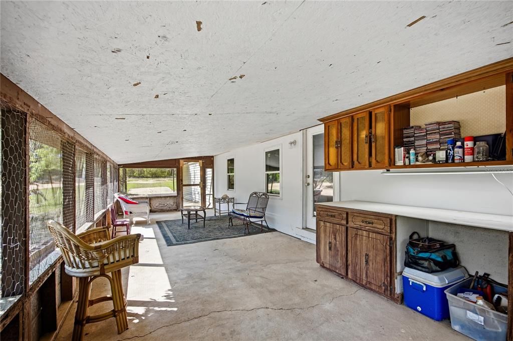 На продажу: $235,000 (4 спален, 2 ванн, 1820 Квадратных фут)