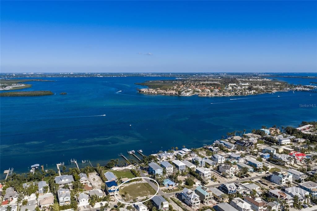 En Venta: $1,795,000 (0.11 acres)