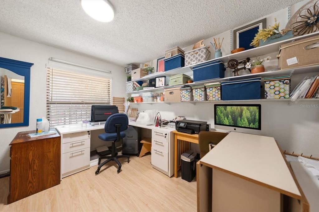 待售: $199,900 (2 贝兹, 2 浴室, 945 平方英尺)