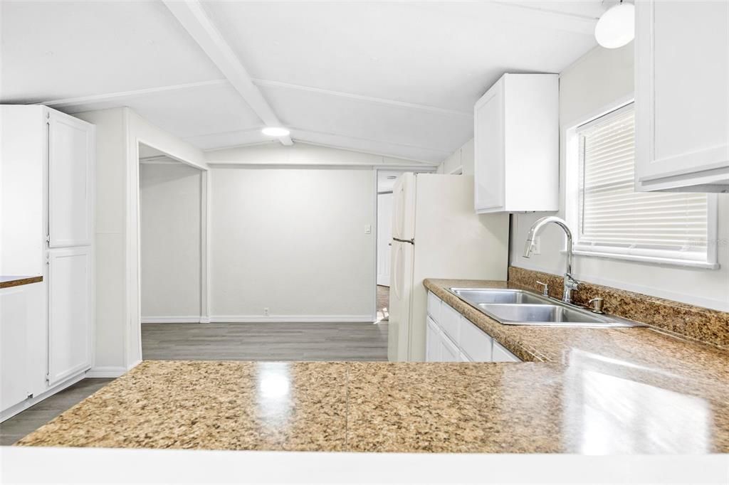 En Venta: $125,000 (3 camas, 2 baños, 912 Pies cuadrados)