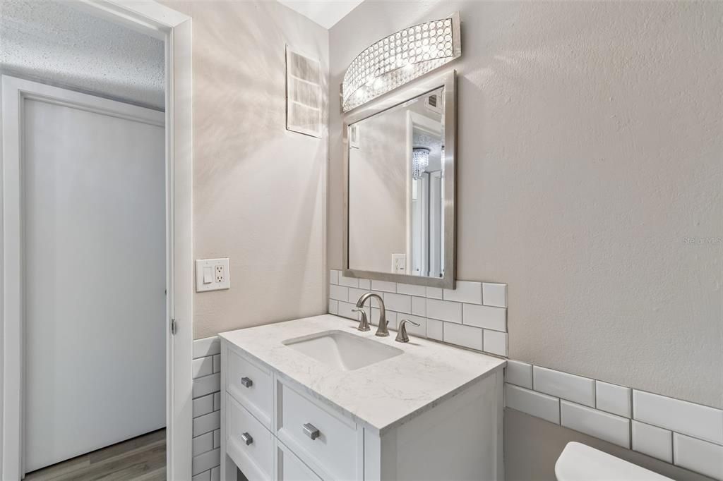 For Sale: $168,500 (2 beds, 1 baths, 1000 Square Feet)