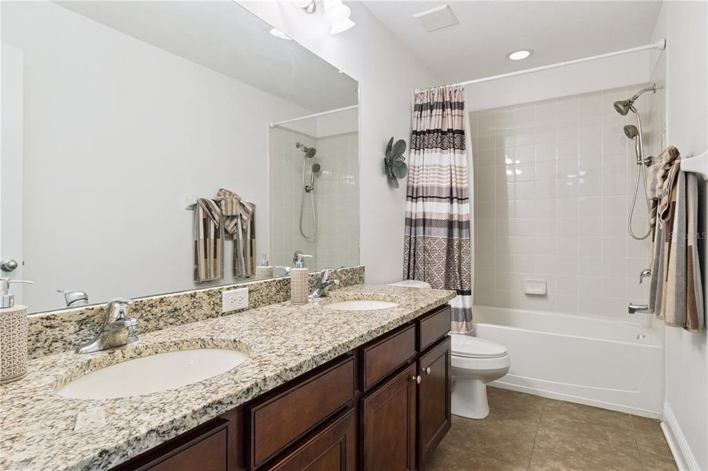For Sale: $570,000 (4 beds, 3 baths, 3325 Square Feet)