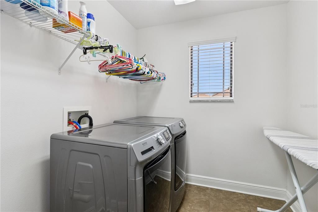 For Sale: $570,000 (4 beds, 3 baths, 3325 Square Feet)