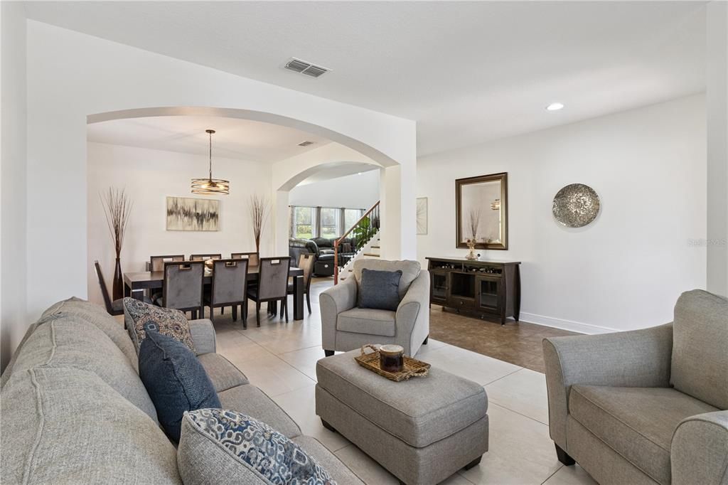 For Sale: $570,000 (4 beds, 3 baths, 3325 Square Feet)