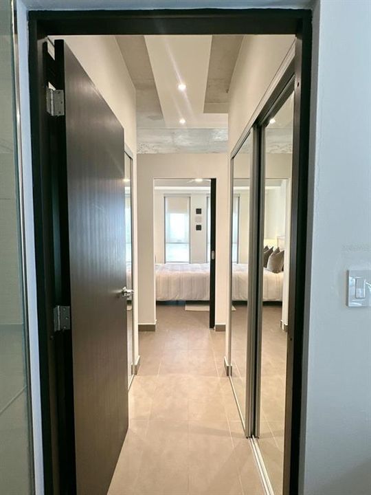 For Rent: $3,200 (1 beds, 1 baths, 742 Square Feet)