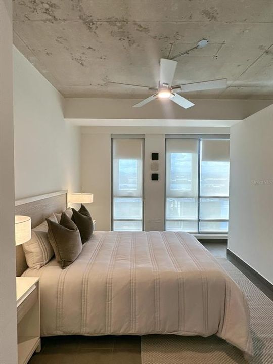 For Rent: $3,200 (1 beds, 1 baths, 742 Square Feet)