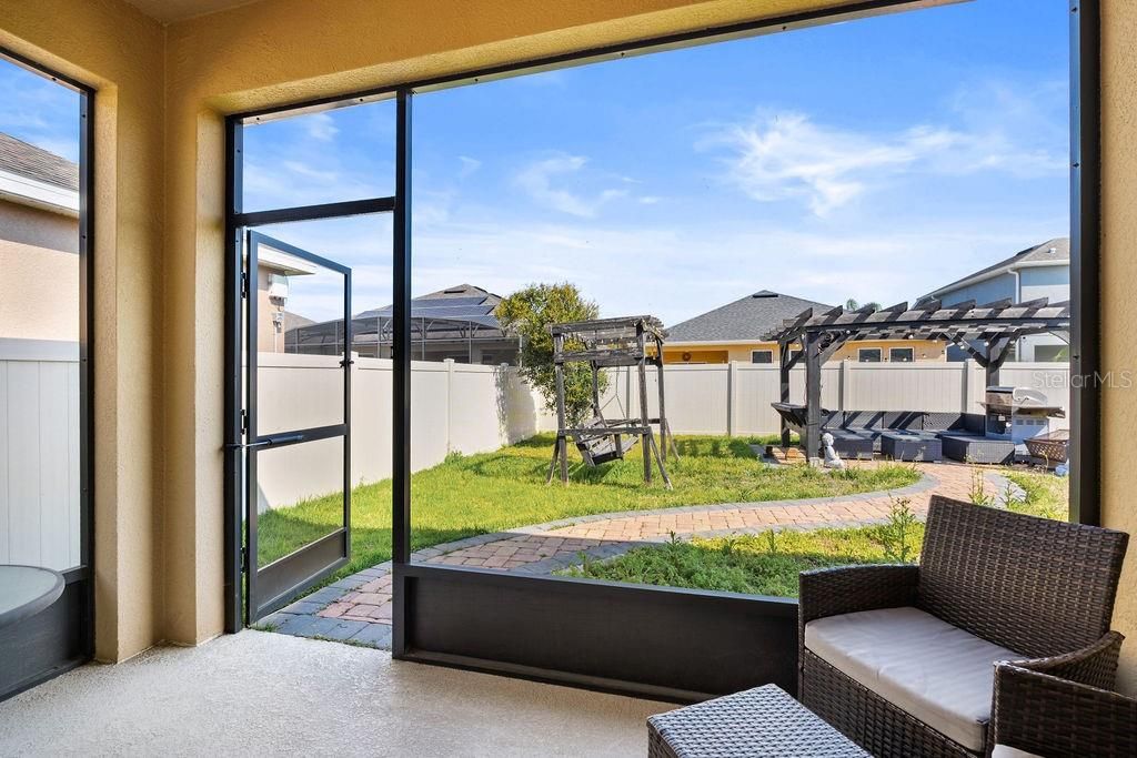 Activo con contrato: $465,000 (4 camas, 3 baños, 1965 Pies cuadrados)