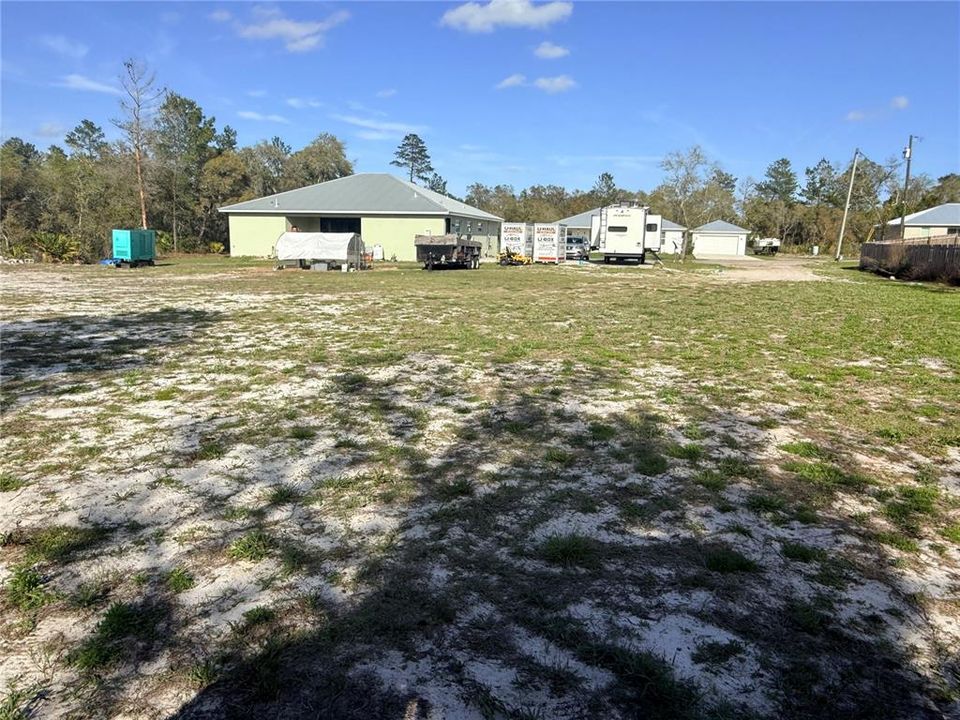 Activo con contrato: $399,900 (4 camas, 3 baños, 1978 Pies cuadrados)