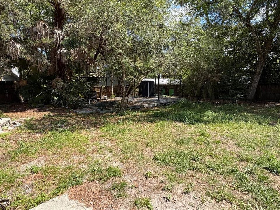 Activo con contrato: $370,000 (4 camas, 2 baños, 2758 Pies cuadrados)