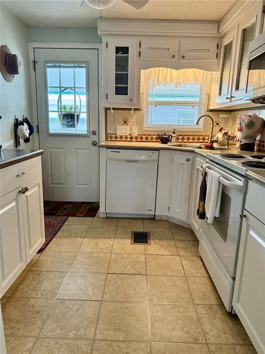 En Venta: $119,900 (2 camas, 2 baños, 1008 Pies cuadrados)