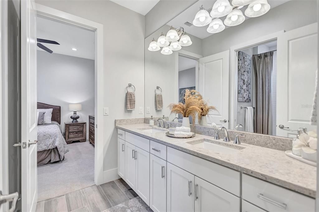 For Sale: $1,925,000 (4 beds, 3 baths, 2989 Square Feet)