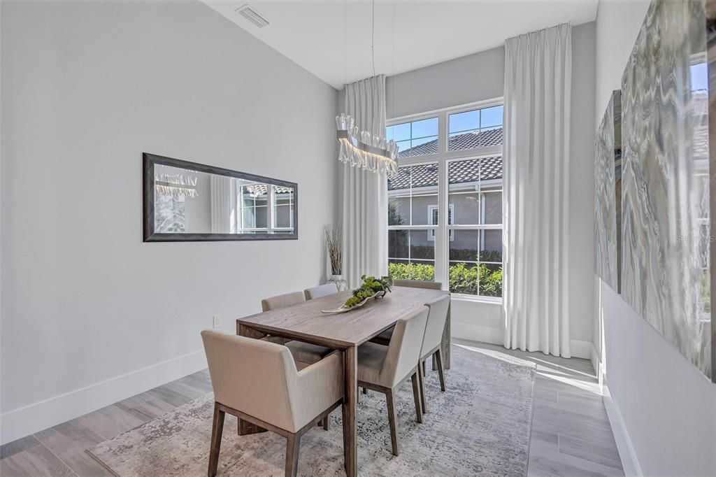 For Sale: $1,925,000 (4 beds, 3 baths, 2989 Square Feet)