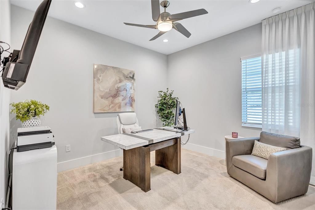 For Sale: $1,925,000 (4 beds, 3 baths, 2989 Square Feet)