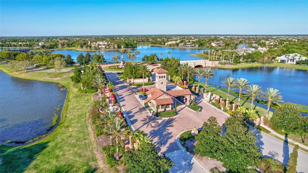 For Sale: $1,925,000 (4 beds, 3 baths, 2989 Square Feet)