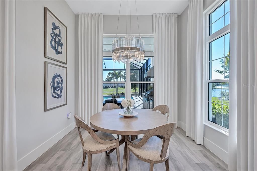 For Sale: $1,925,000 (4 beds, 3 baths, 2989 Square Feet)