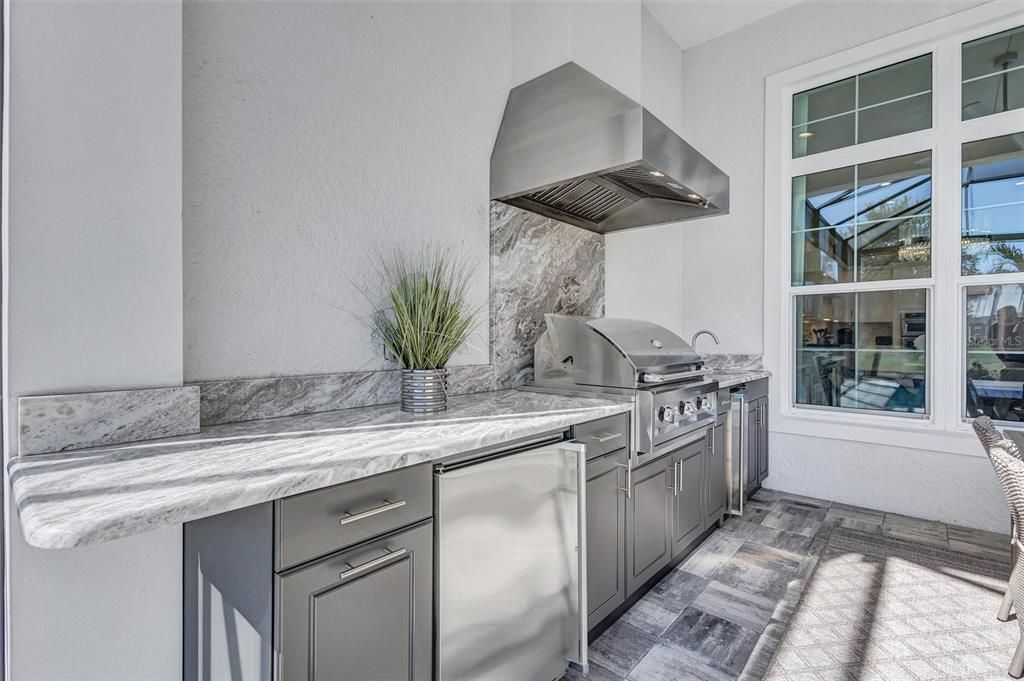 For Sale: $1,925,000 (4 beds, 3 baths, 2989 Square Feet)