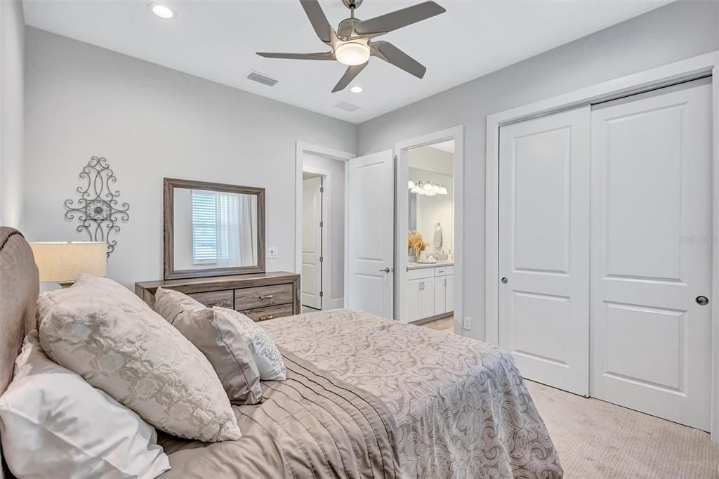 For Sale: $1,925,000 (4 beds, 3 baths, 2989 Square Feet)