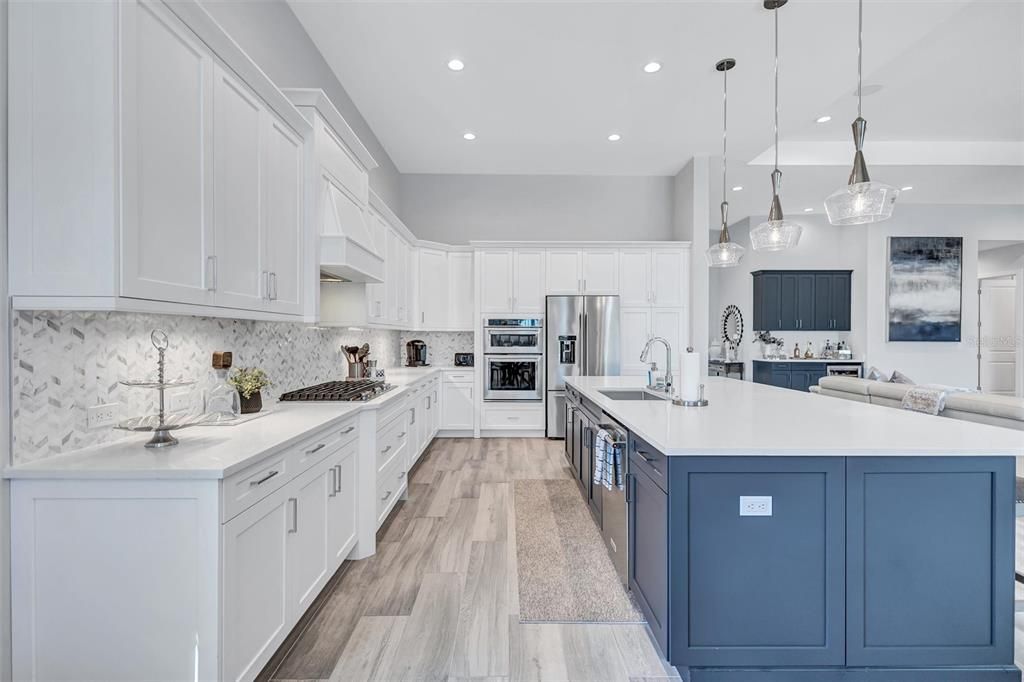For Sale: $1,925,000 (4 beds, 3 baths, 2989 Square Feet)