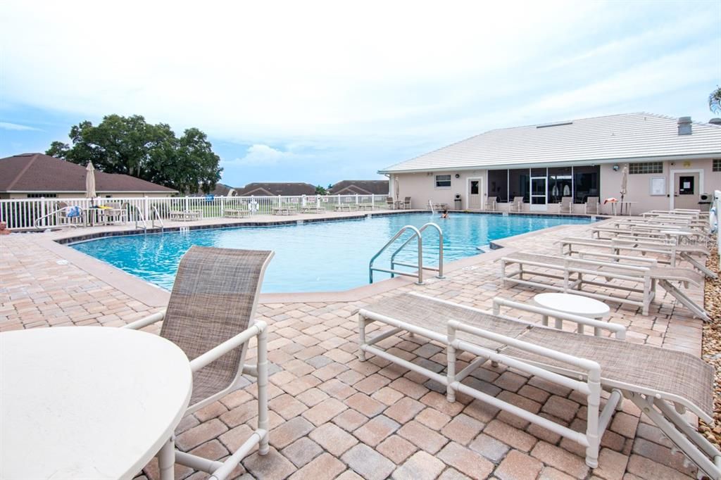 For Sale: $339,000 (3 beds, 2 baths, 1674 Square Feet)